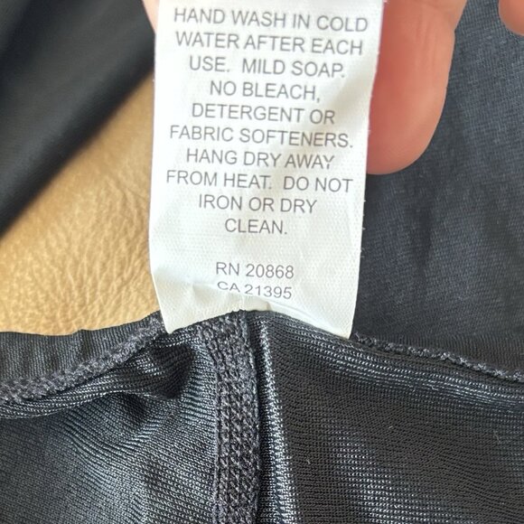 DOLFIN Men’s Jammer Shorts size 34 Training Swimming Pool Summer Black Green NWT - Picture 6 of 11